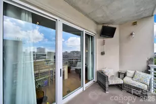 505 E 6th St, Charlotte, NC 28202 - Photo 25