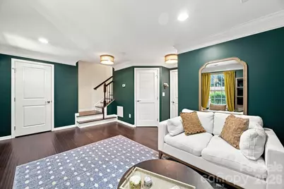 1321 Queen Lyon Court, Charlotte, NC 28205 - Photo 7