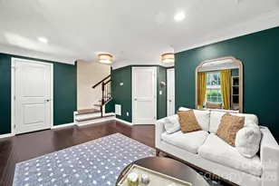 1321 Queen Lyon Ct, Charlotte, NC 28205 - Photo 7