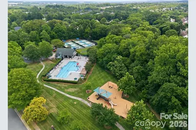 4409 Squirrel Trail Lane, Charlotte, NC 28269 - Photo 9