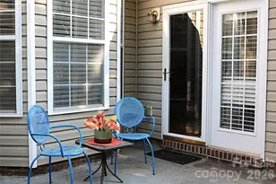 4409 Squirrel Trail Ln, Charlotte, NC 28269 - Photo 3