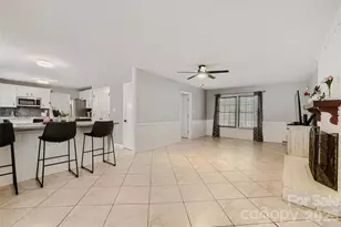 7309 Leesburg Rd, Charlotte, NC 28215 - Photo 3