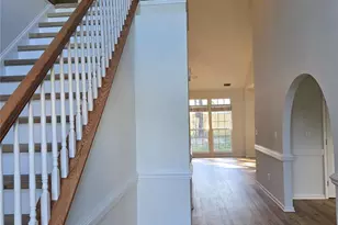 8800 Cavonnier Ln, Charlotte, NC 28216 - Photo 5