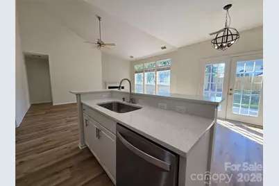 8800 Cavonnier Lane, Charlotte, NC 28216 - Photo 9