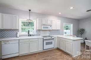 340 Whippoorwill Ln, Mount Holly, NC 28120 - Photo 35