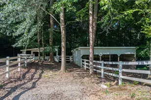 340 Whippoorwill Ln, Mount Holly, NC 28120 - Photo 9