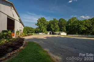 340 Whippoorwill Ln, Mount Holly, NC 28120 - Photo 7