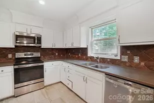506 Fox Hollow Ln, Mills River, NC 28759 - Photo 15