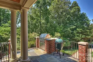 2115 Foxcroft Woods Ln, Charlotte, NC 28211 - Photo 33