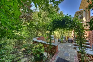 2115 Foxcroft Woods Ln, Charlotte, NC 28211 - Photo 39
