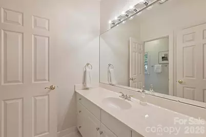 2115 Foxcroft Woods Lane, Charlotte, NC 28211 - Photo 25