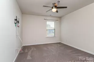 10433 Honeyfur Ct, Charlotte, NC 28278 - Photo 23