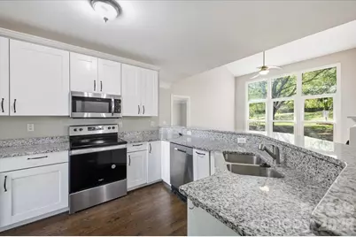 9011 Coleshire Court, Charlotte, NC 28269 - Photo 11