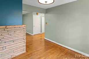 209 White Pine Dr, Asheville, NC 28805 - Photo 15