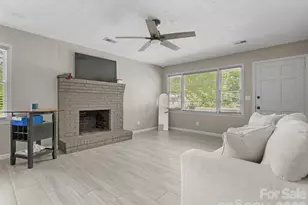 71 Harvey Osteen Rd, Zirconia, NC 28790 - Photo 3