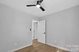 9828 Starwood Dr, Charlotte, NC 28215 - Photo 25