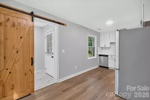 9828 Starwood Dr, Charlotte, NC 28215 - Photo 15