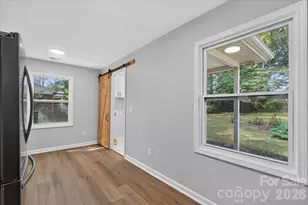 9828 Starwood Dr, Charlotte, NC 28215 - Photo 11