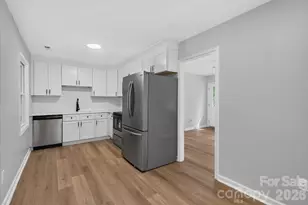 9828 Starwood Dr, Charlotte, NC 28215 - Photo 13