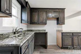 226 Hardin Cir, Grover, NC 28073 - Photo 17