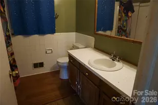 5214 Northview Dr, Hickory, NC 28601 - Photo 13