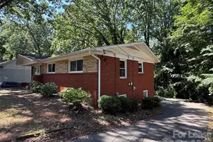 6228 Candlewood Dr, Charlotte, NC 28210 - Photo 3