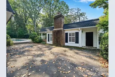 2035 Pinewood Circle, Charlotte, NC 28211 - Photo 23