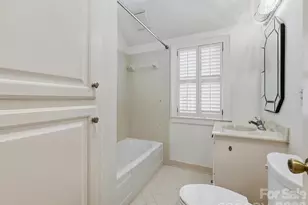 2035 Pinewood Cir, Charlotte, NC 28211 - Photo 21