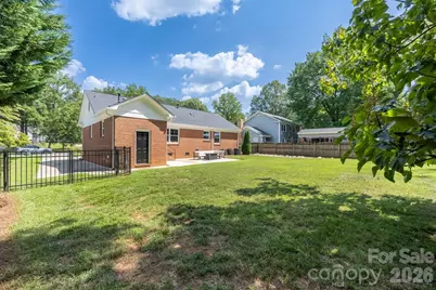 7735 Surreywood Place, Charlotte, NC 28270 - Photo 43