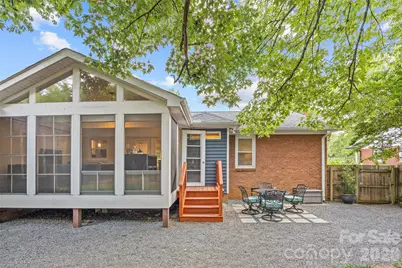 7400 Thorncliff Drive, Charlotte, NC 28210 - Photo 27
