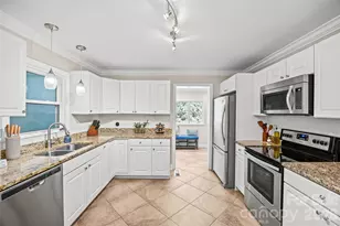 7400 Thorncliff Dr, Charlotte, NC 28210 - Photo 7