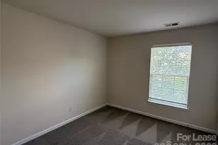 2146 McKenzie Creek Dr, Charlotte, NC 28270 - Photo 7
