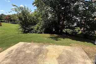 2146 McKenzie Creek Dr, Charlotte, NC 28270 - Photo 17