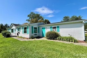 236 Riverwind Dr, Hendersonville, NC 28739 - Photo 1