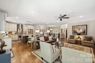800 Jefferson Dr, Charlotte, NC 28270 - Photo 9