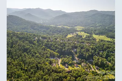 70 Hawtree Court, Weaverville, NC 28787 - Photo 3