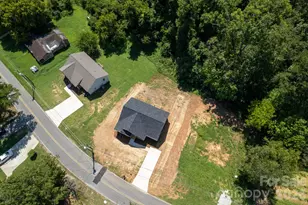 409 Queens Rd, Gastonia, NC 28052 - Photo 9