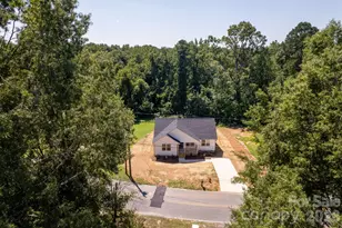 409 Queens Rd, Gastonia, NC 28052 - Photo 13