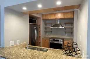 300 S Cedar St, Charlotte, NC 28202 - Photo 5