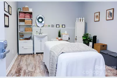 227 E Main Street, Lincolnton, NC 28092 - Photo 5