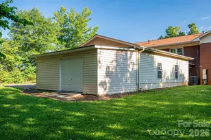 1306 11th Ave SE, Hickory, NC 28602 - Photo 11