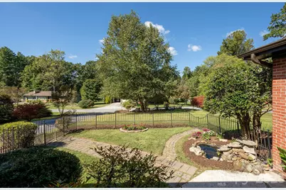 224 Lyndale Road, Hendersonville, NC 28739 - Photo 9