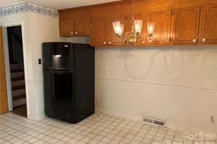 1215 Brockton Ln, Charlotte, NC 28226 - Photo 7