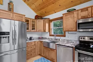 359 Shull Farm Rd, Burnsville, NC 28714 - Photo 21