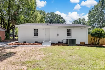 823 Farmcrest Drive, Charlotte, NC 28206 - Photo 21