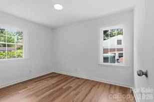 823 Farmcrest Dr, Charlotte, NC 28206 - Photo 17