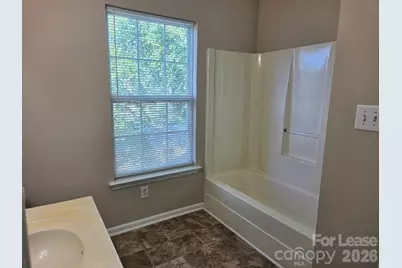 5325 Timbertop Lane, Charlotte, NC 28215 - Photo 19