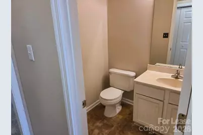 5325 Timbertop Lane, Charlotte, NC 28215 - Photo 9