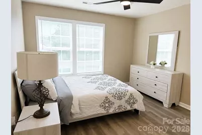 1134 Plaza Walk Drive, Charlotte, NC 28215 - Photo 7