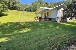 377 Sam Gouge Rd, Bakersville, NC 28705 - Photo 3